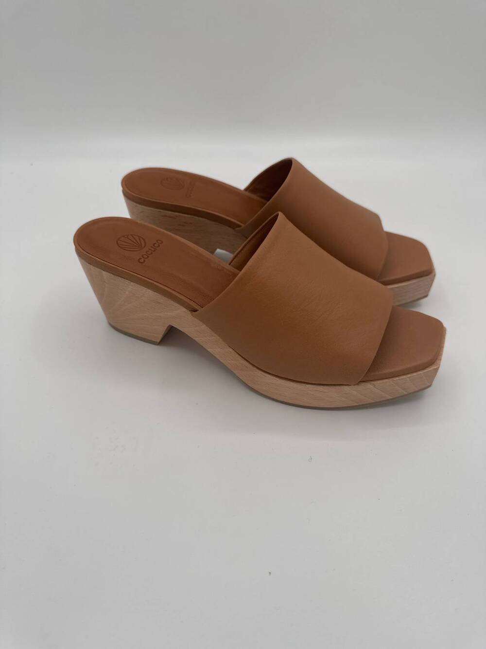 NEW COCLICO women's mist clog in savana mandorla